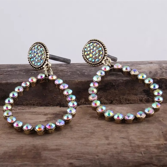 NEW Western iridescent Pendant Necklace & Earrings - Picture 4 of 4